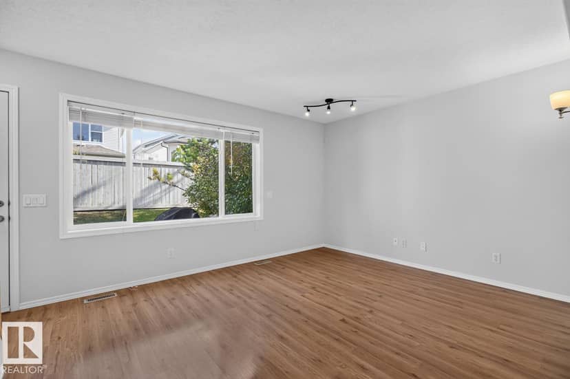 #10 2816 34 AV NW NW — photo 14 of 38