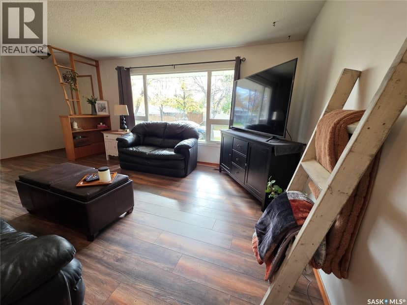 503 Thompson STREET — photo 11 of 37