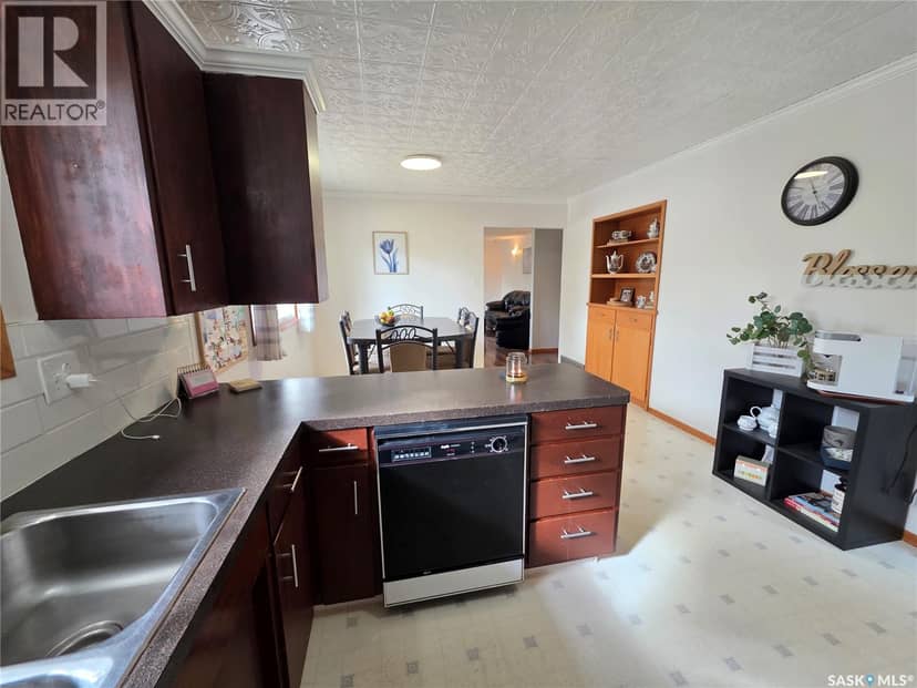 503 Thompson STREET, Herbert, photo 4
