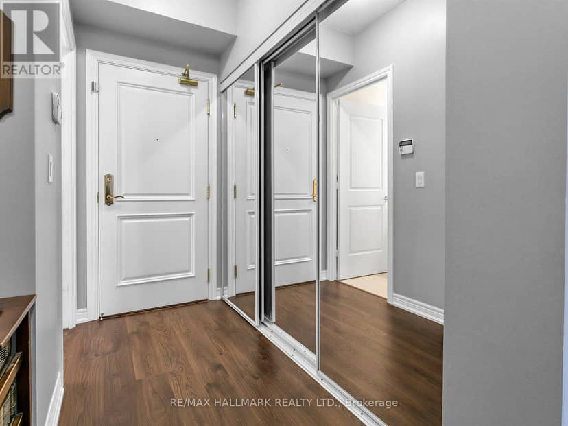303 - 9245 Jane Street — photo 4 of 30