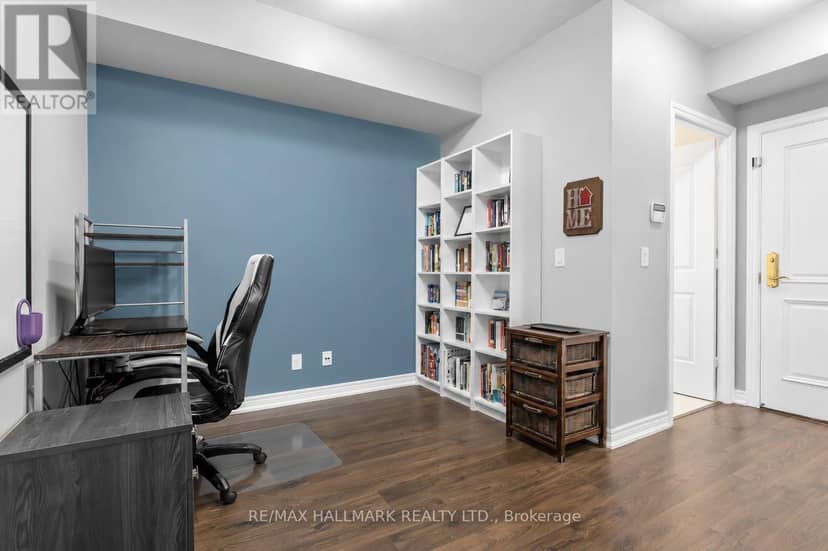 303 - 9245 Jane Street — photo 6 of 30