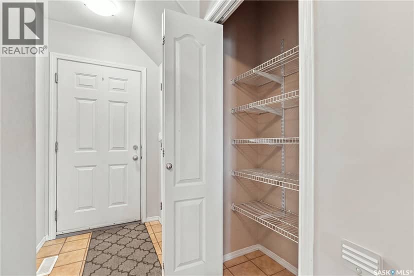 103 445 Bayfield CRESCENT — photo 13 of 39