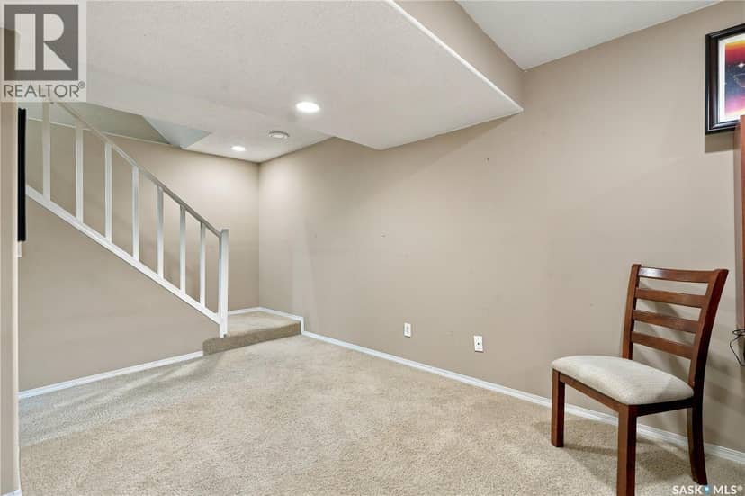103 445 Bayfield CRESCENT — photo 27 of 39