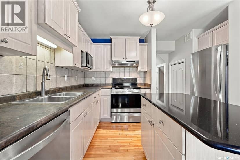 103 445 Bayfield CRESCENT — photo 9 of 39