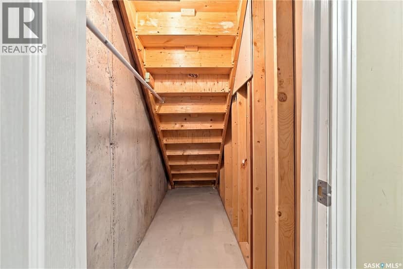 103 445 Bayfield CRESCENT — photo 33 of 39