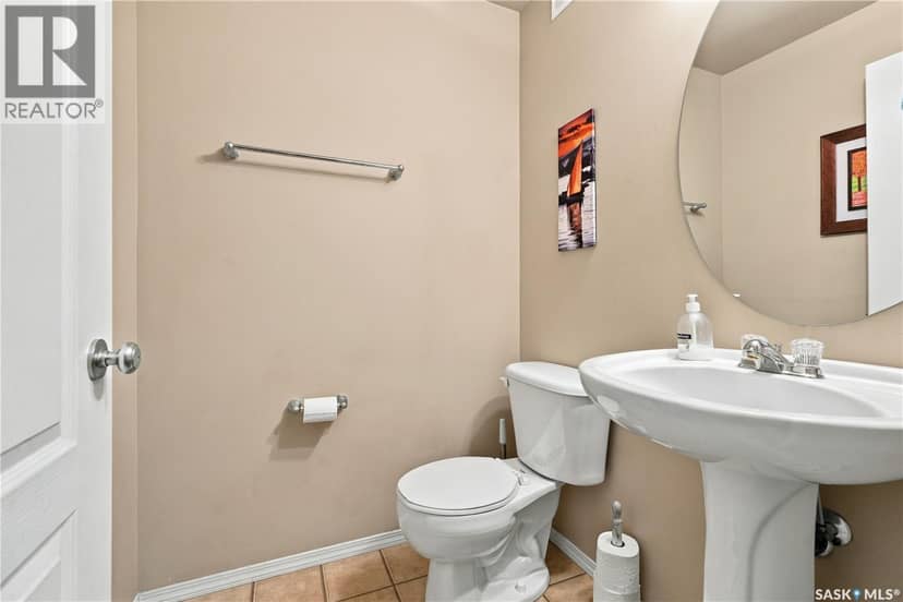 103 445 Bayfield CRESCENT — photo 15 of 39