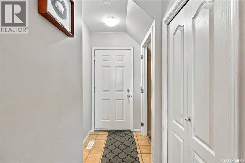 103 445 Bayfield CRESCENT — photo 14 of 39