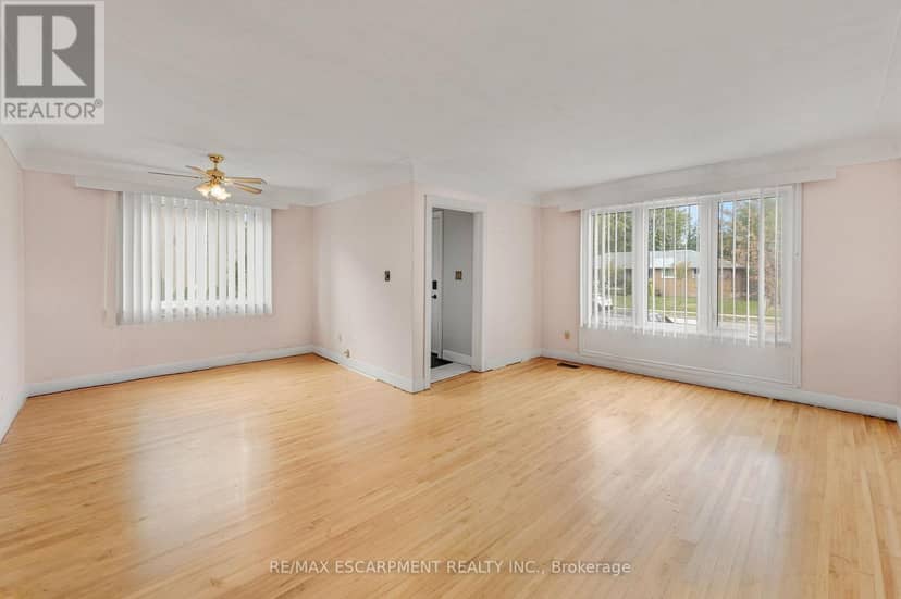 1388/1390 Leighland Road, Burlington, photo 5