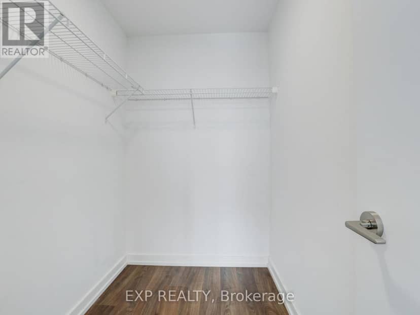 708 - 15 Wellington Street S — photo 24 of 34