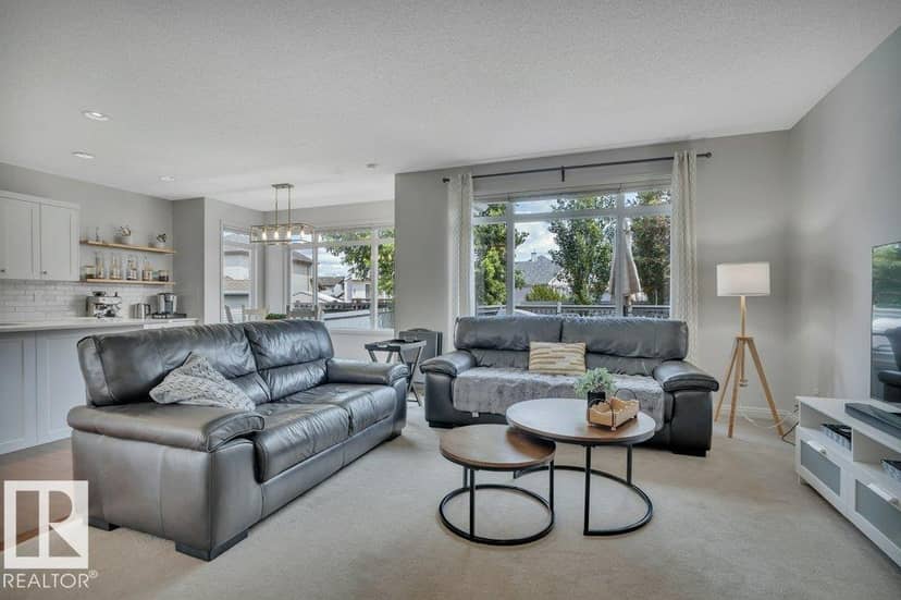 313 Southwick Bv — photo 11 of 40