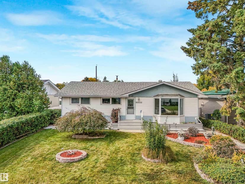 8016 161 ST NW, Edmonton