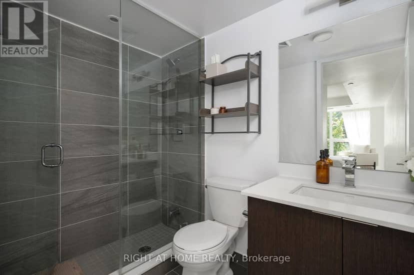 TH10 - 1350 Kingston Road — photo 27 of 40