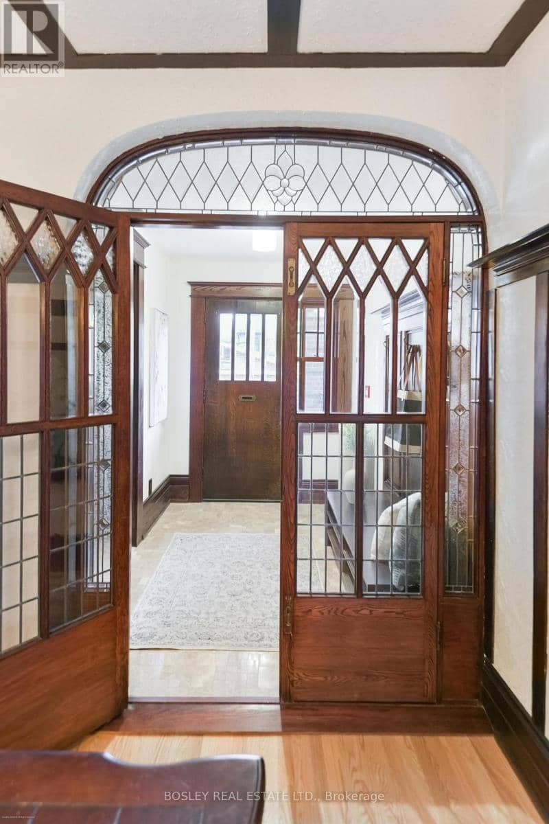 161 Westminster Avenue — photo 9 of 40