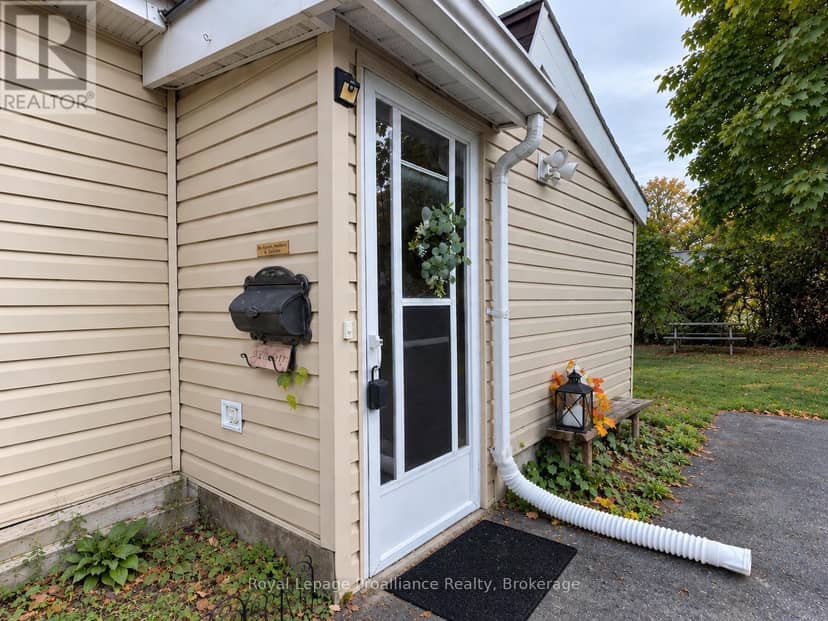 252 Sidney Street — photo 6 of 33