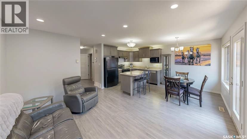 134 4100 Sandhill CRESCENT — photo 9 of 40