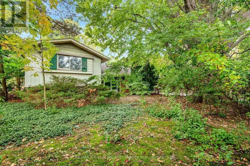 326 Walkers Line, Burlington, photo 3