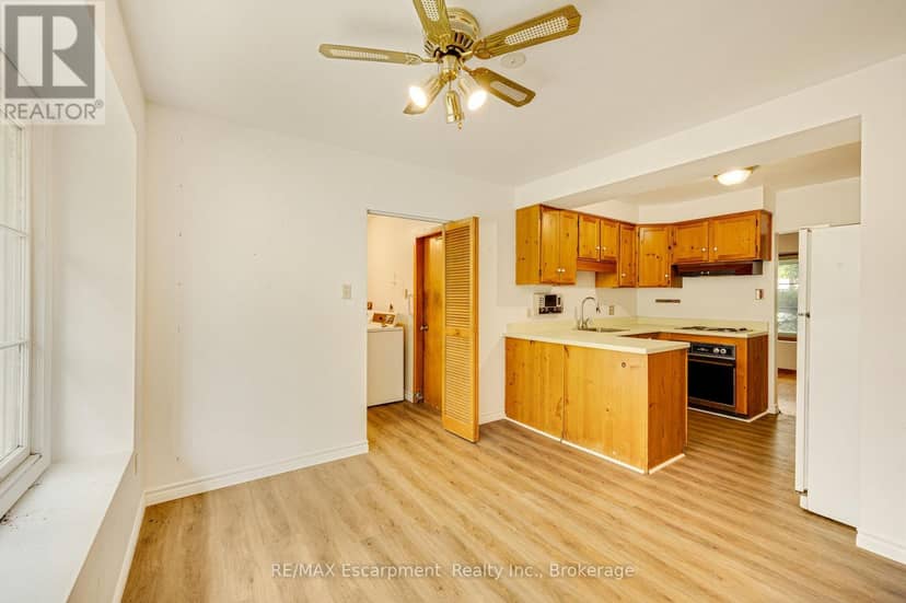 326 Walkers Line, Burlington, photo 6
