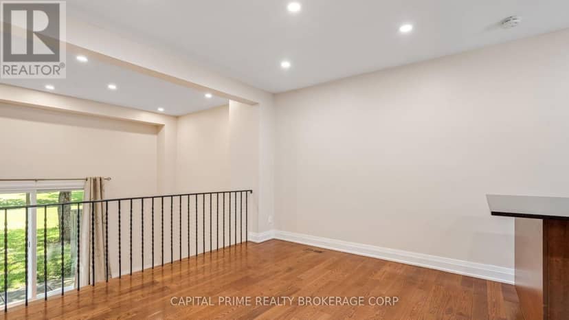 36 - 250 Bridletowne Circle — photo 11 of 35