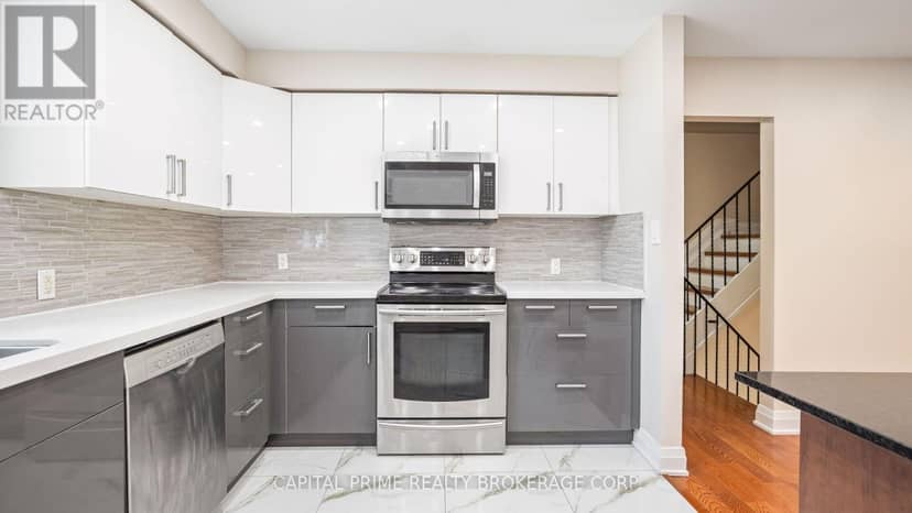 36 - 250 Bridletowne Circle, Toronto, photo 2