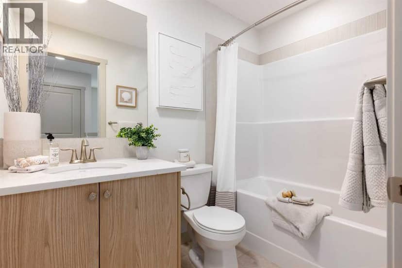 404 Creekside Drive SW — photo 13 of 16