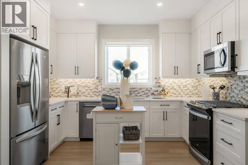 8432 Homestead Avenue NE — photo 10 of 30
