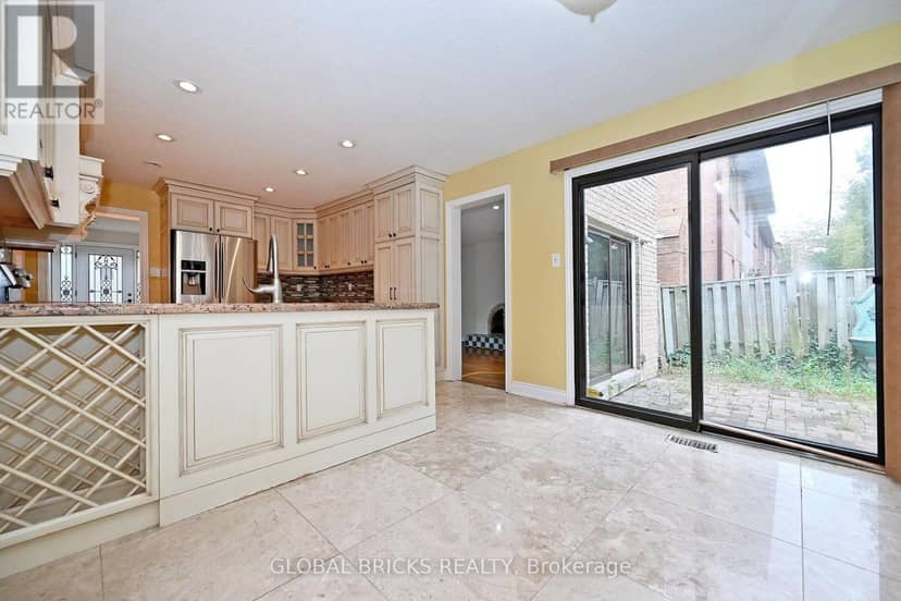 8 Elmsley Drive — photo 17 of 40