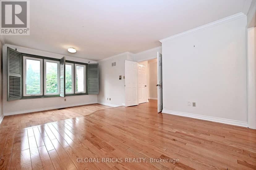 8 Elmsley Drive — photo 27 of 40