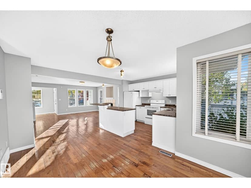 1022 80 ST SW — photo 17 of 40