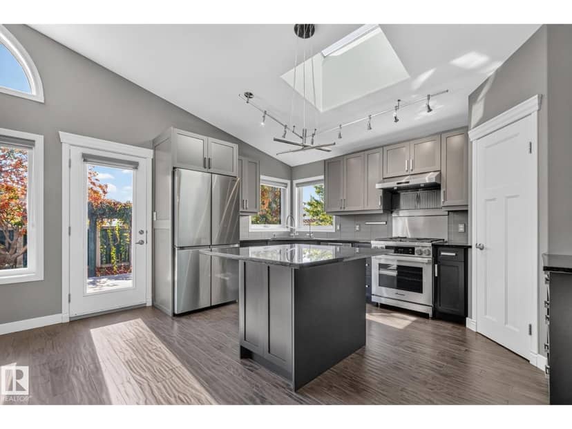 13725 131B AV NW — photo 18 of 40