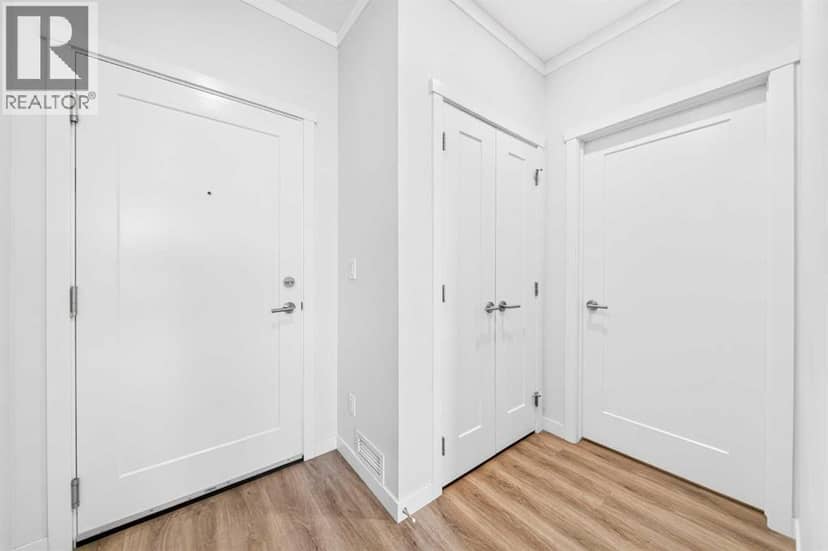 406, 30 Shawnee Common SW, Calgary, photo 6