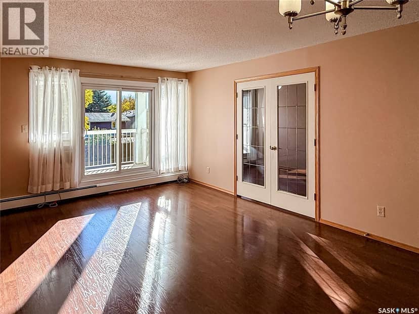 219 960 Assiniboine Avenue E, Regina, photo 8