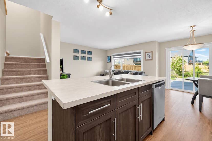 20528 128 AV NW — photo 11 of 40