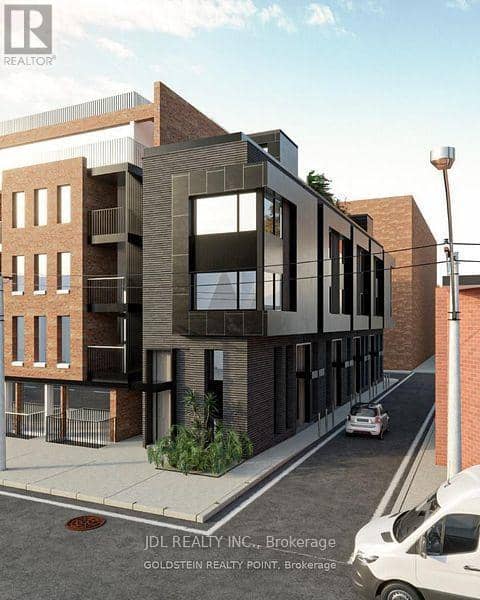 39 River Street — photo 1 of 2