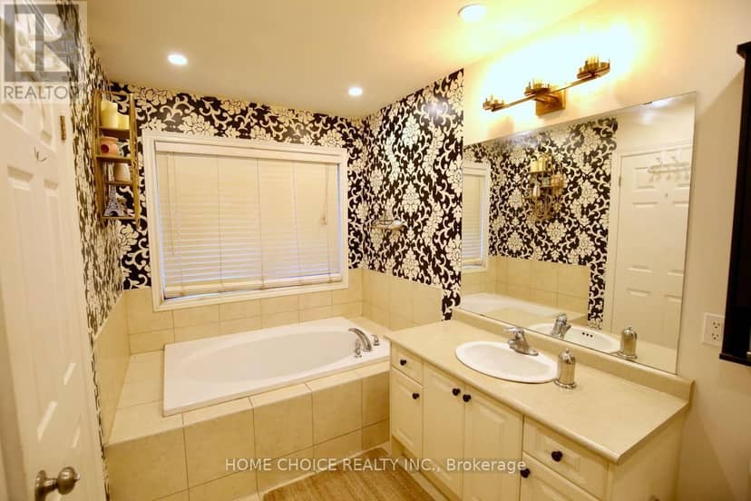34 - 3275 Stalybridge Drive — photo 25 of 35
