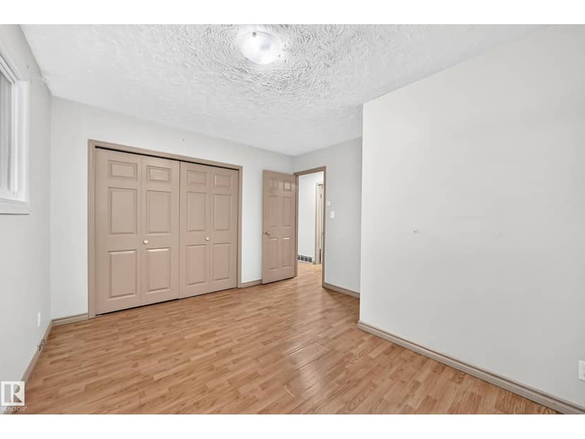 10919 69 AV NW — photo 39 of 40