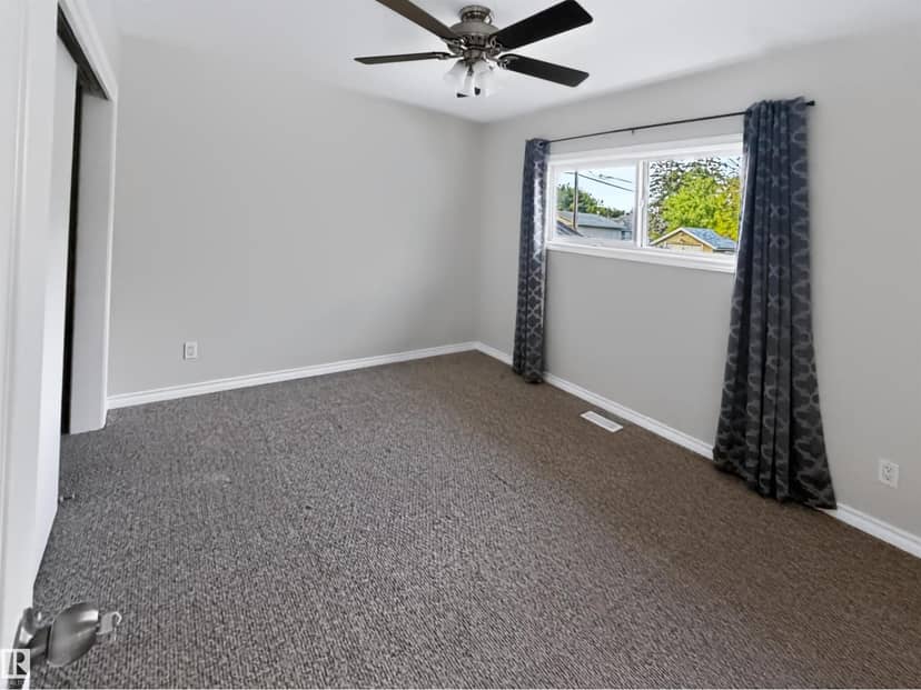 5303 119 AV NW — photo 13 of 20