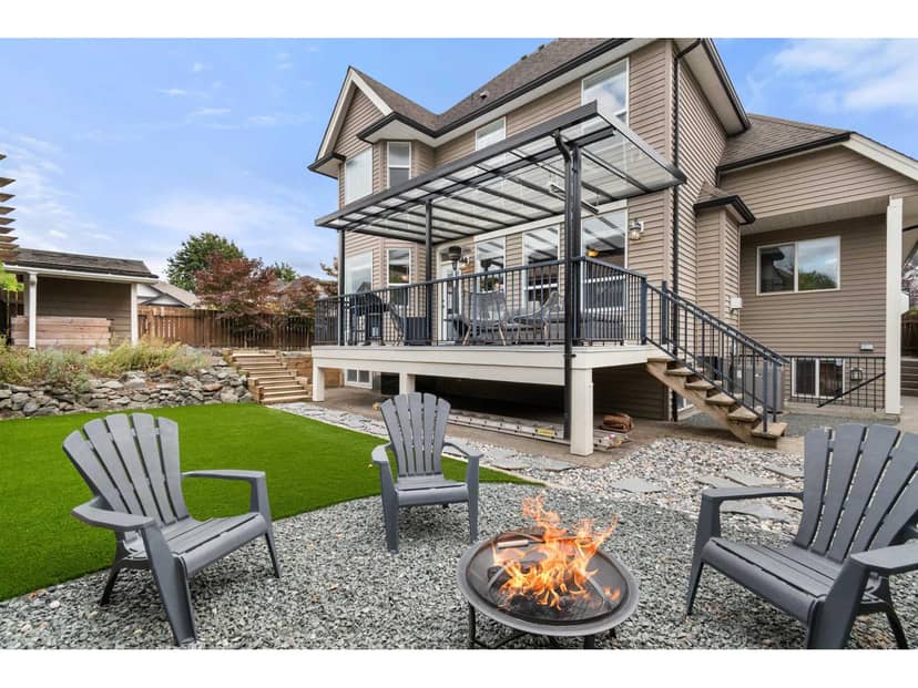 44557 BAYSHORE AVENUE, Sardis South, Chilliwack