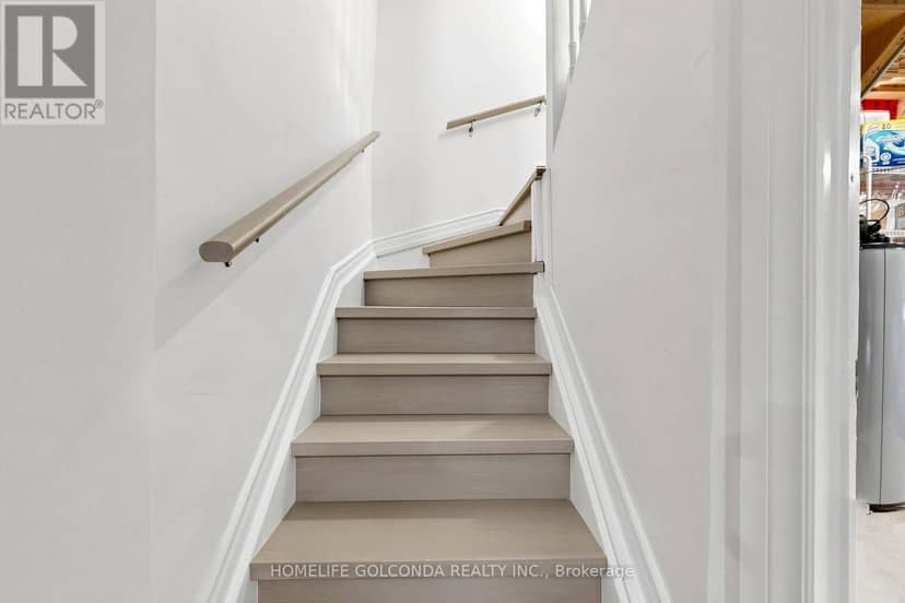 1704 Canadore Crescent — photo 17 of 19