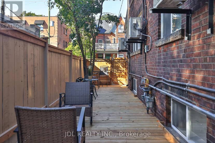 5 Sorauren Avenue — photo 22 of 35
