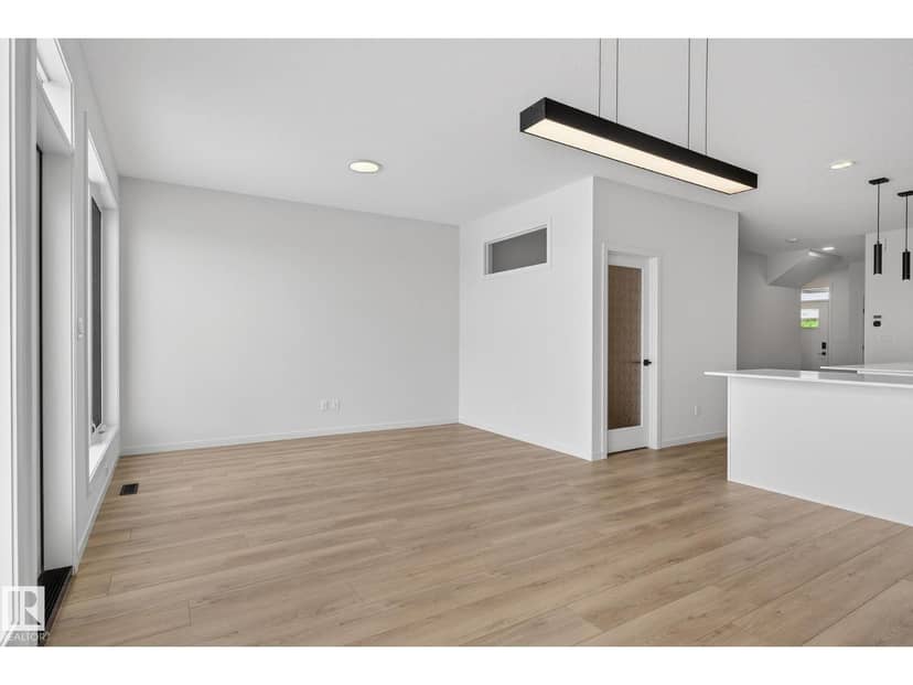 8108 230 Street NW — photo 17 of 40