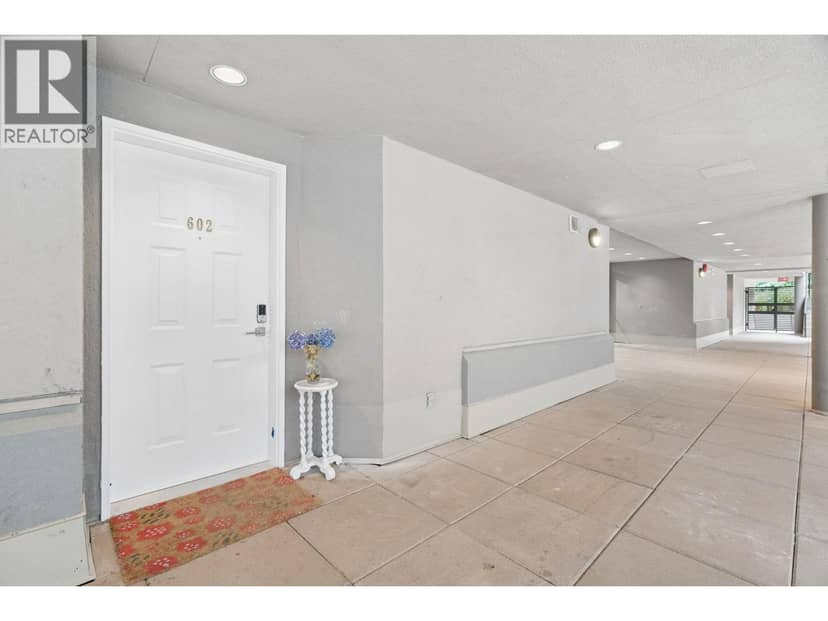 602 1500 OSTLER COURT, North Vancouver, photo 3