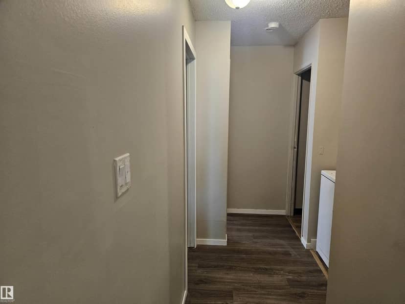 11822 39 ST NW — photo 10 of 21