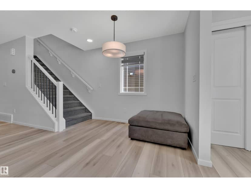 194 Sunwapta Way NW NW — photo 14 of 33
