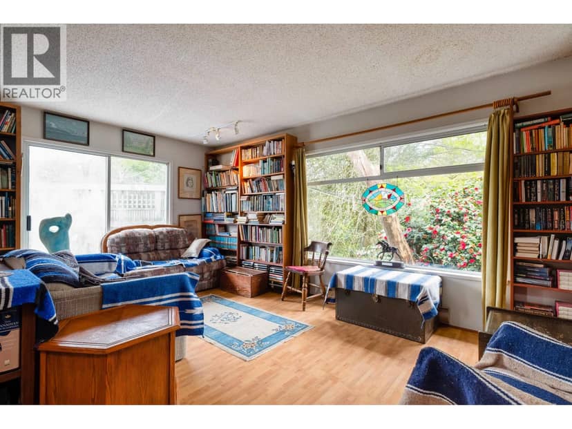 6822 Blenheim Street — photo 10 of 40