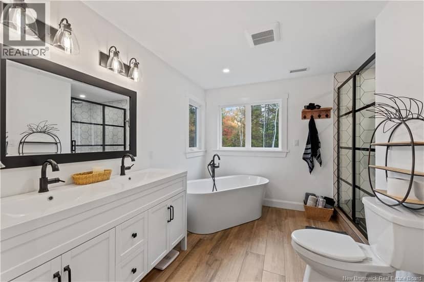 26 Maefield Street — photo 21 of 40