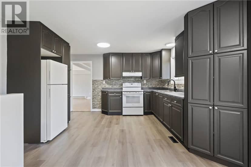 37 Baldwin — photo 16 of 40