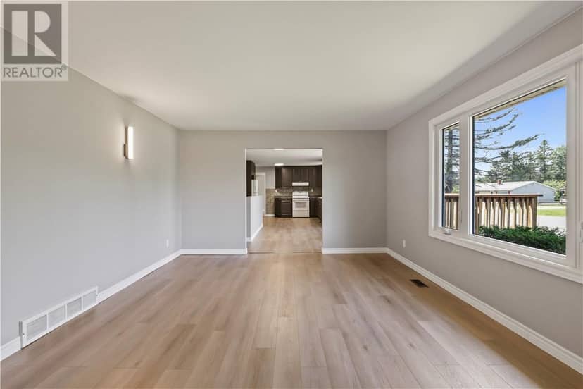 37 Baldwin — photo 21 of 40