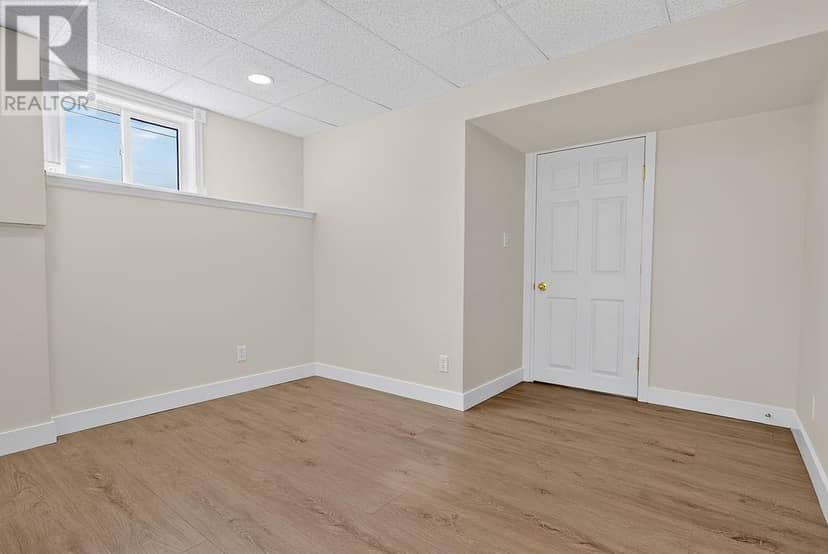 2096 Kenneth Drive — photo 26 of 40