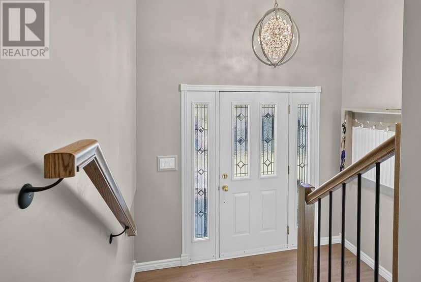 2096 Kenneth Drive, Val Therese, photo 7
