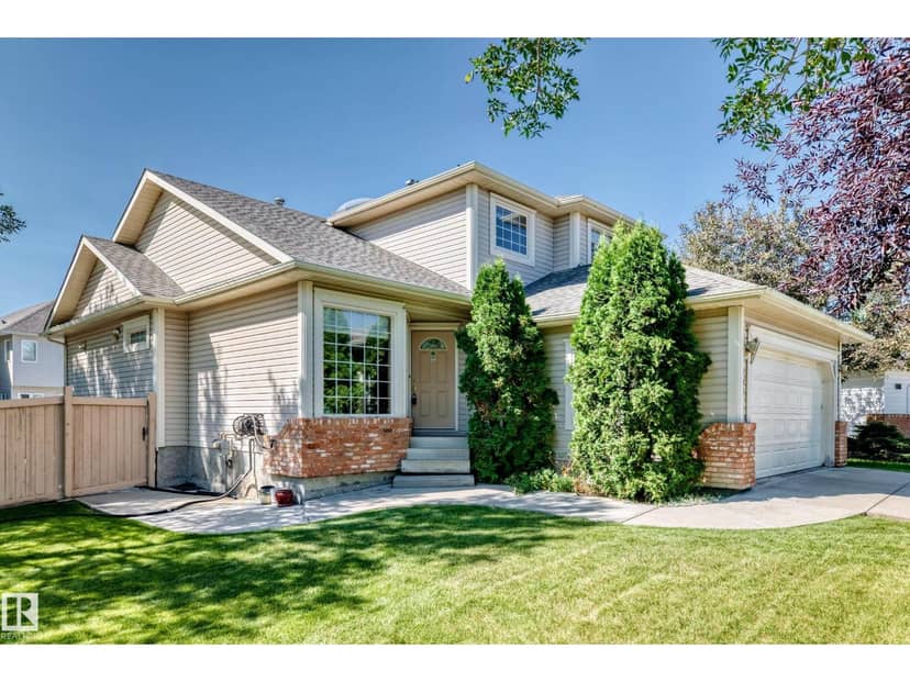 271 Ormsby Rd E NW, Edmonton